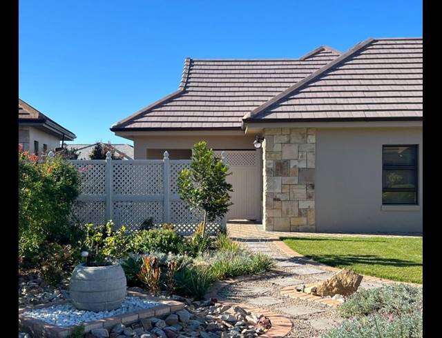 2 BEDROOM HOUSE FOR SALE IN DANA BAY